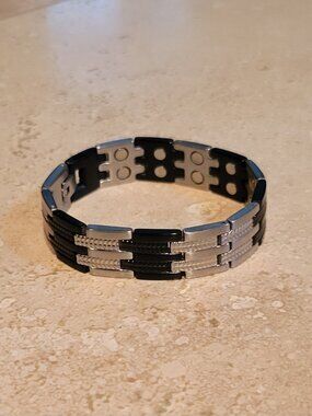 Black & Silver Magnetic Therapy Wellness Support Bracelet 6.5"
